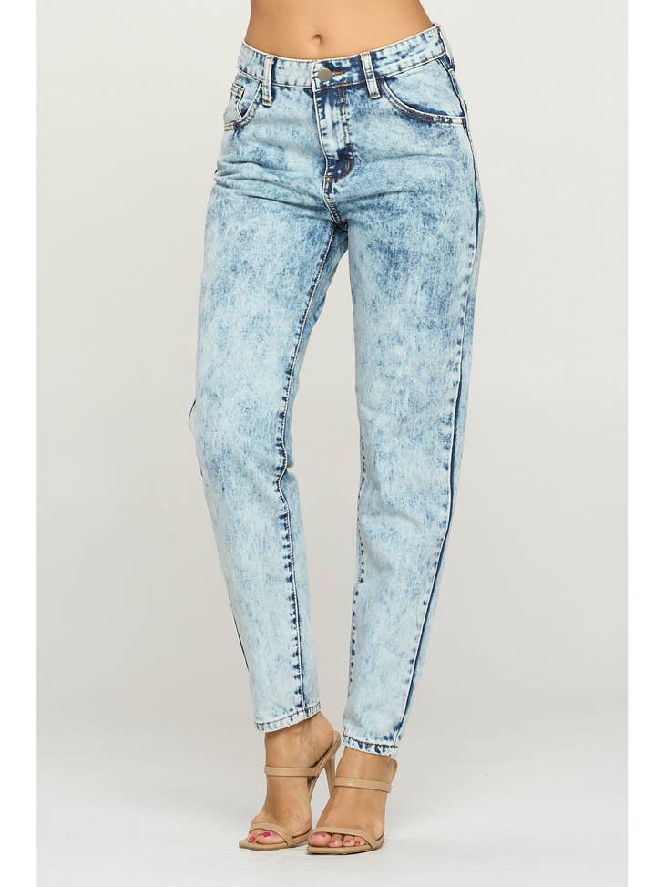 Straight Leg Boyfriend Jean 