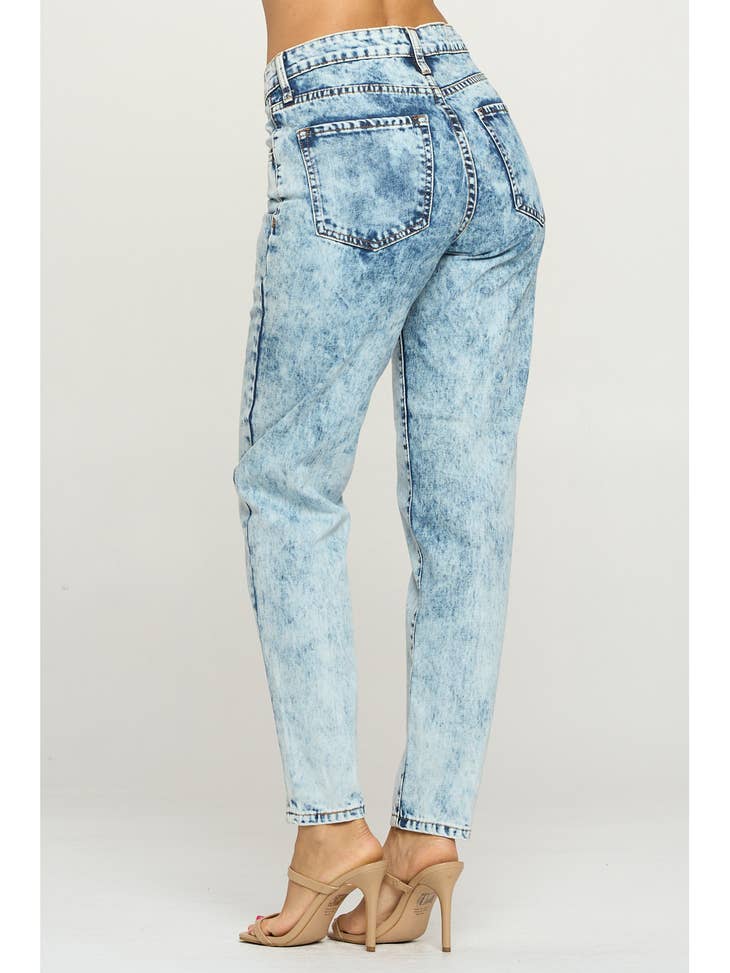 Straight Leg Boyfriend Jean 